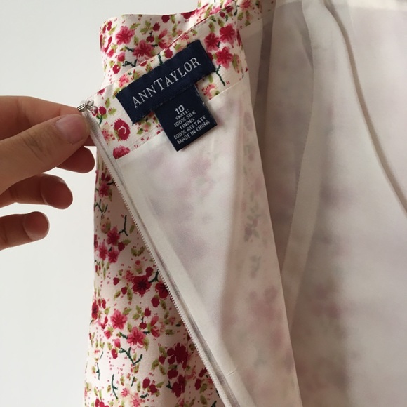 Ann Taylor 100% Silk Dress - Picture 7 of 7